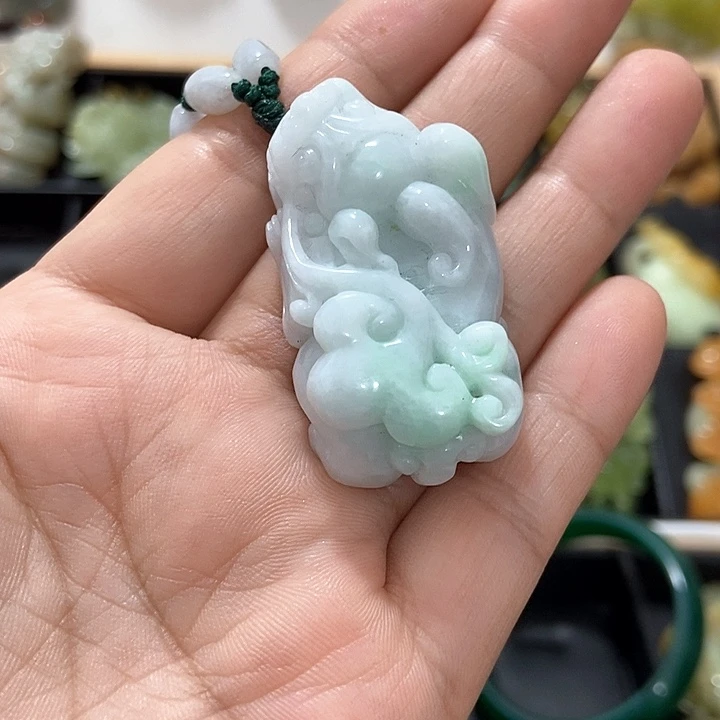 冰***雪翡翠未镶嵌颈饰挂件