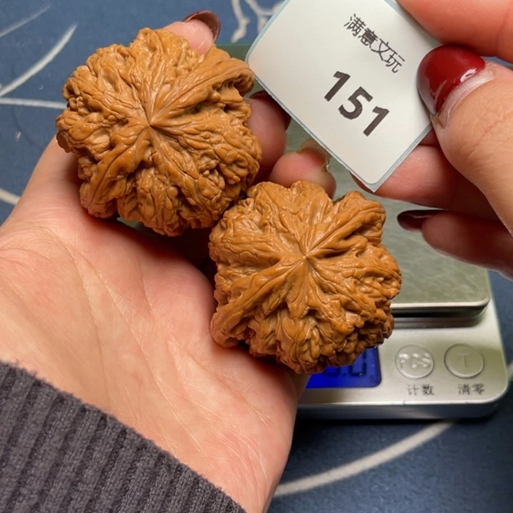 文玩核桃把件粗筋47.151