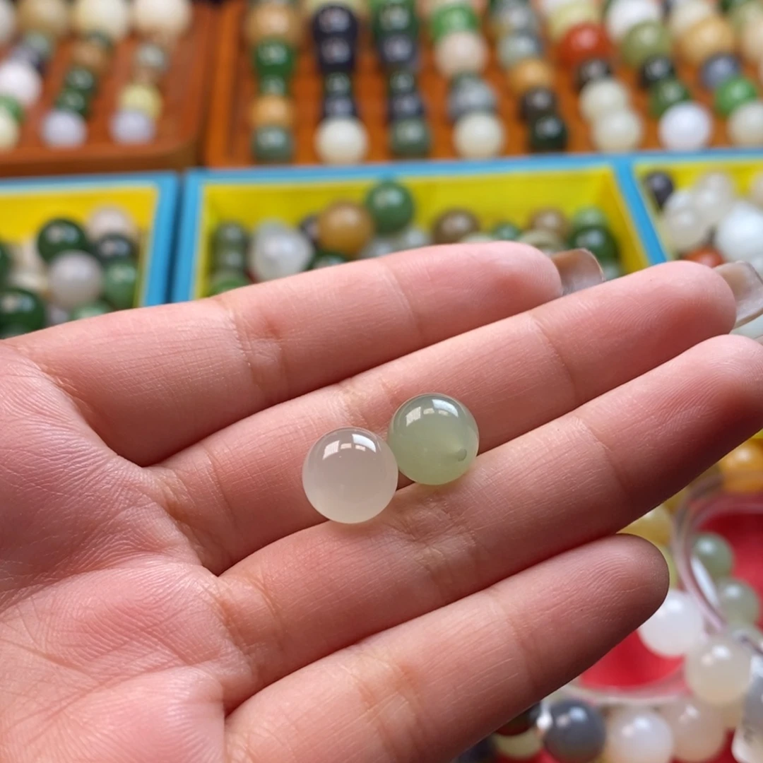 ᰔ****和田玉未镶嵌珠宝半成品福利单珠z10