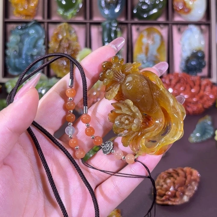未镶嵌蛇纹石玉颈饰财****?随机发