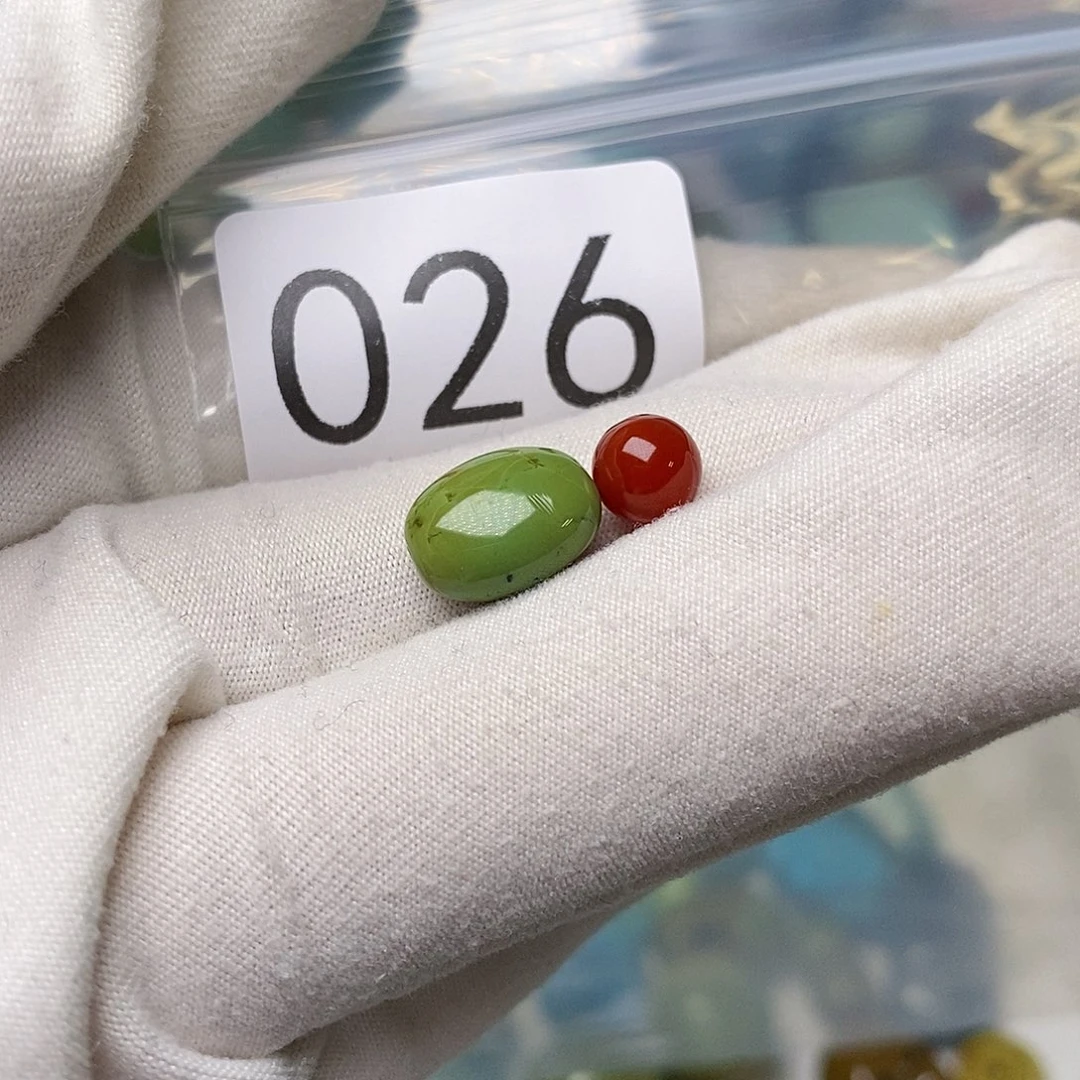 南红玛瑙未镶嵌珠宝奇石