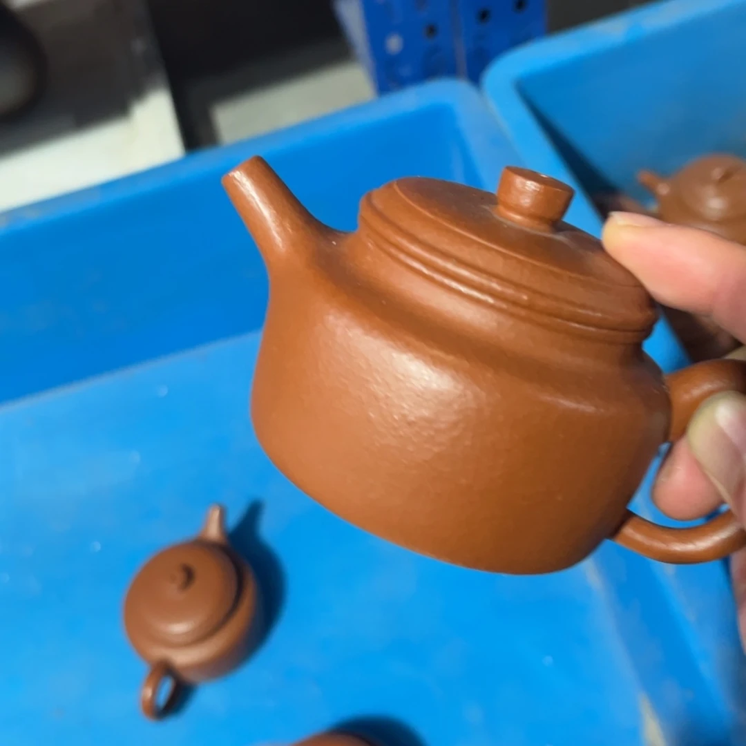 茶壶紫砂紫砂的味道很