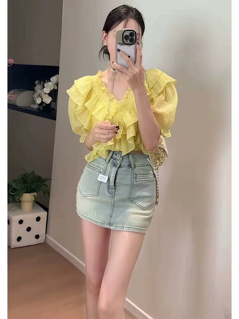 法式荷叶边一字肩衬衫女2025年夏季新款高级感泡泡袖修身短款上衣