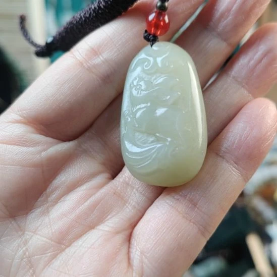 和田玉未镶嵌挂件