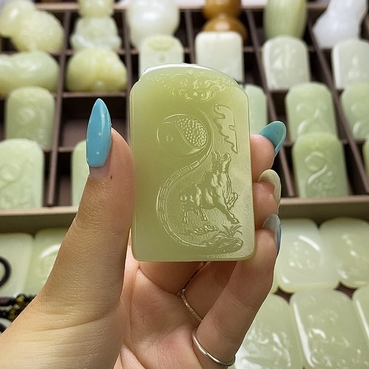 昆仑石双面守护牛