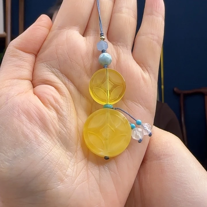 蜜蜡吊坠(赠链)未镶嵌