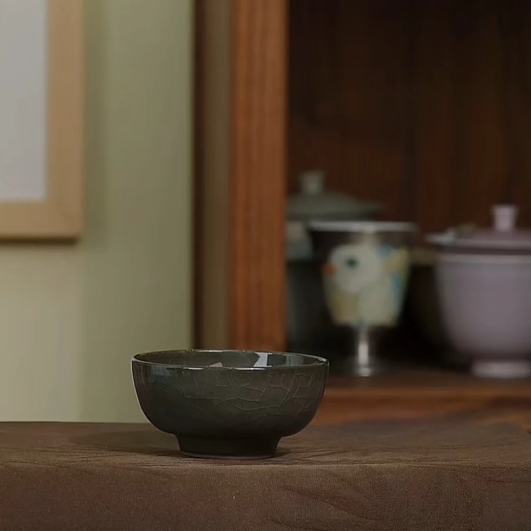 铁胎咖色咖绿小钵杯一口杯陈卫武龙泉青瓷手工茶具纯手工