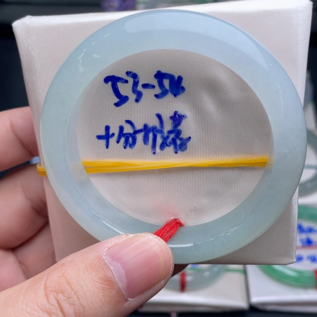 翡翠未镶嵌手镯翡翠手镯16