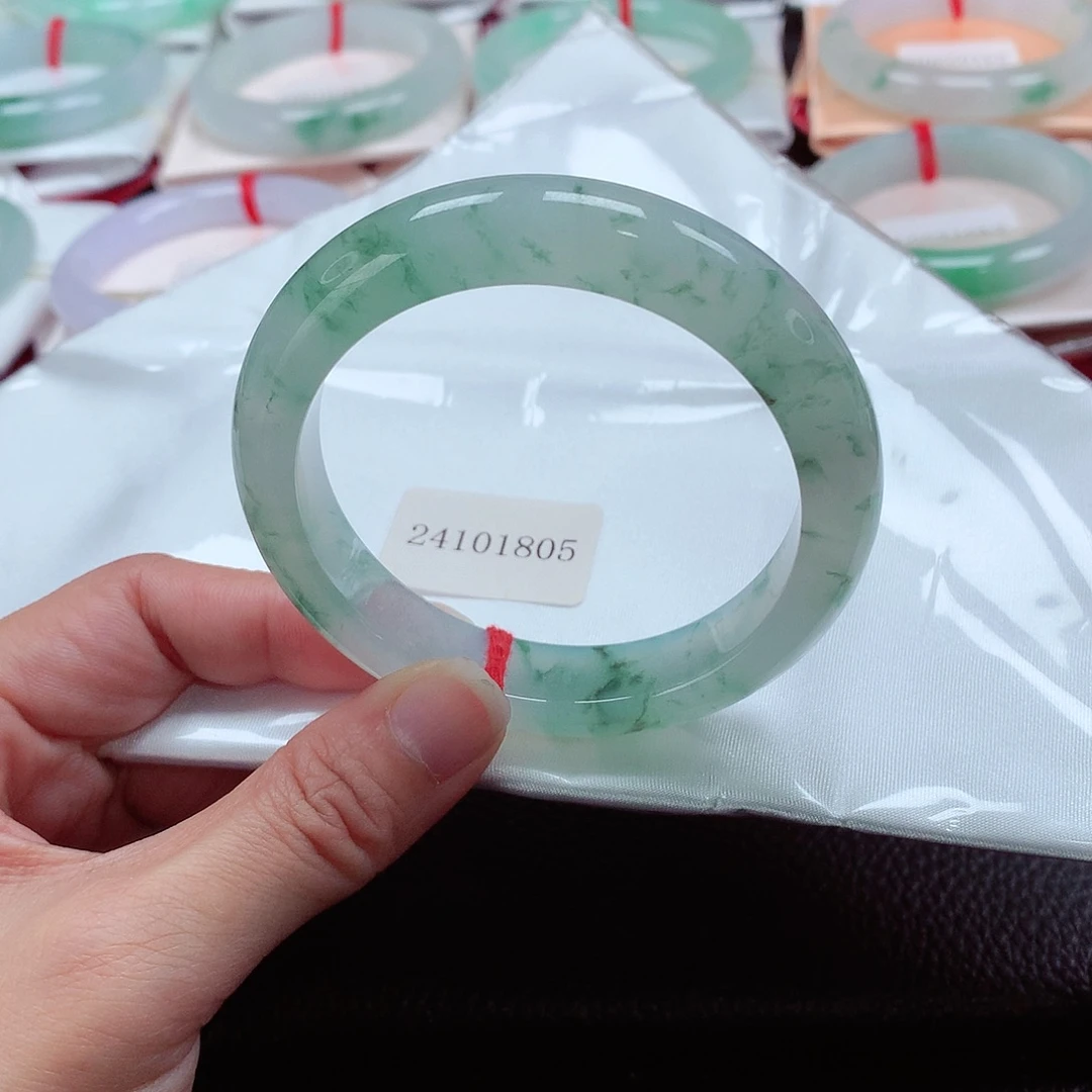 翡翠手镯未镶嵌天然A货翡翠手镯  