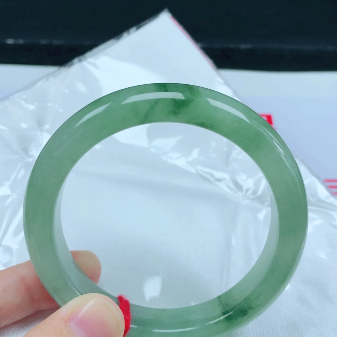 翡翠未镶嵌手镯58