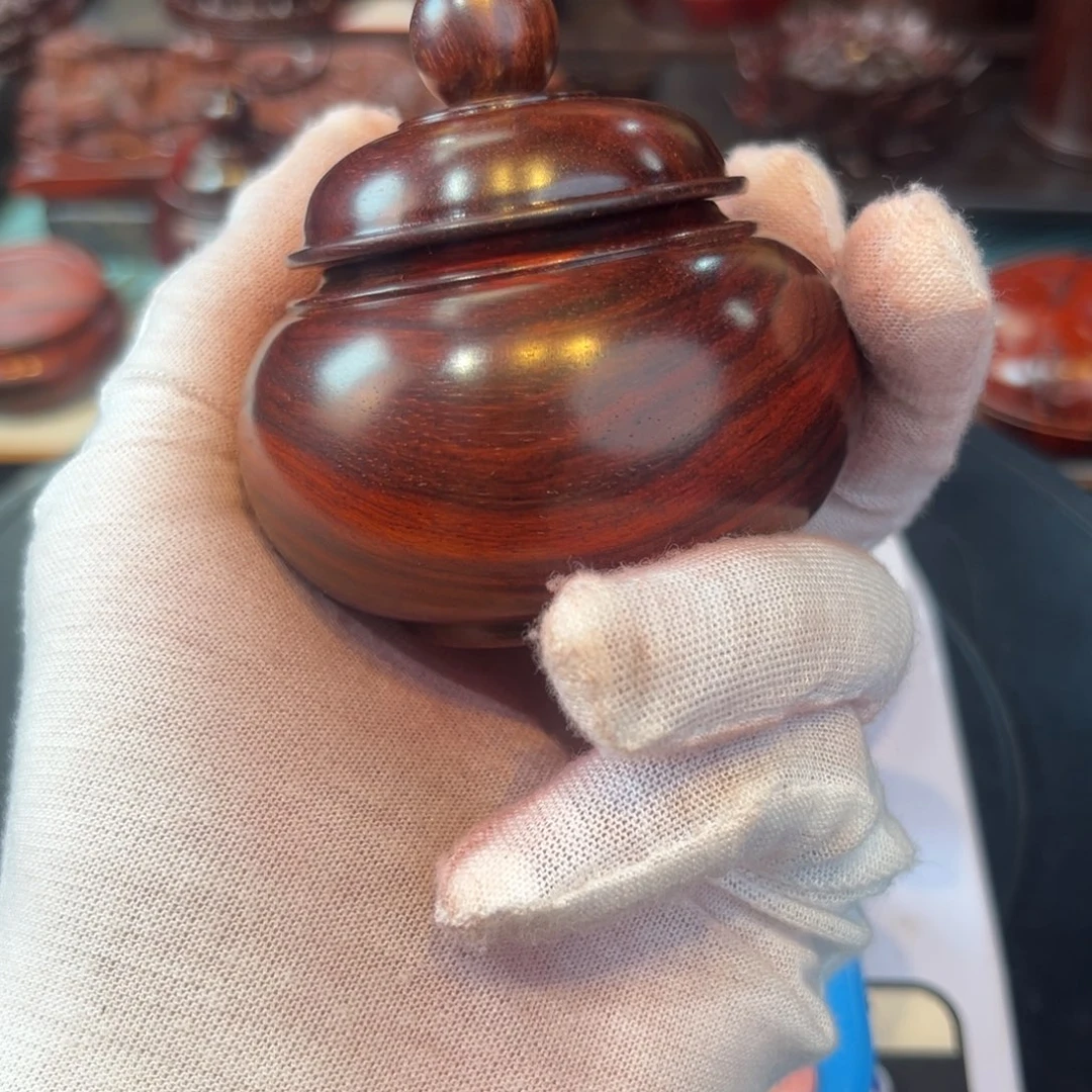 菲***爸印度小叶紫檀手把件