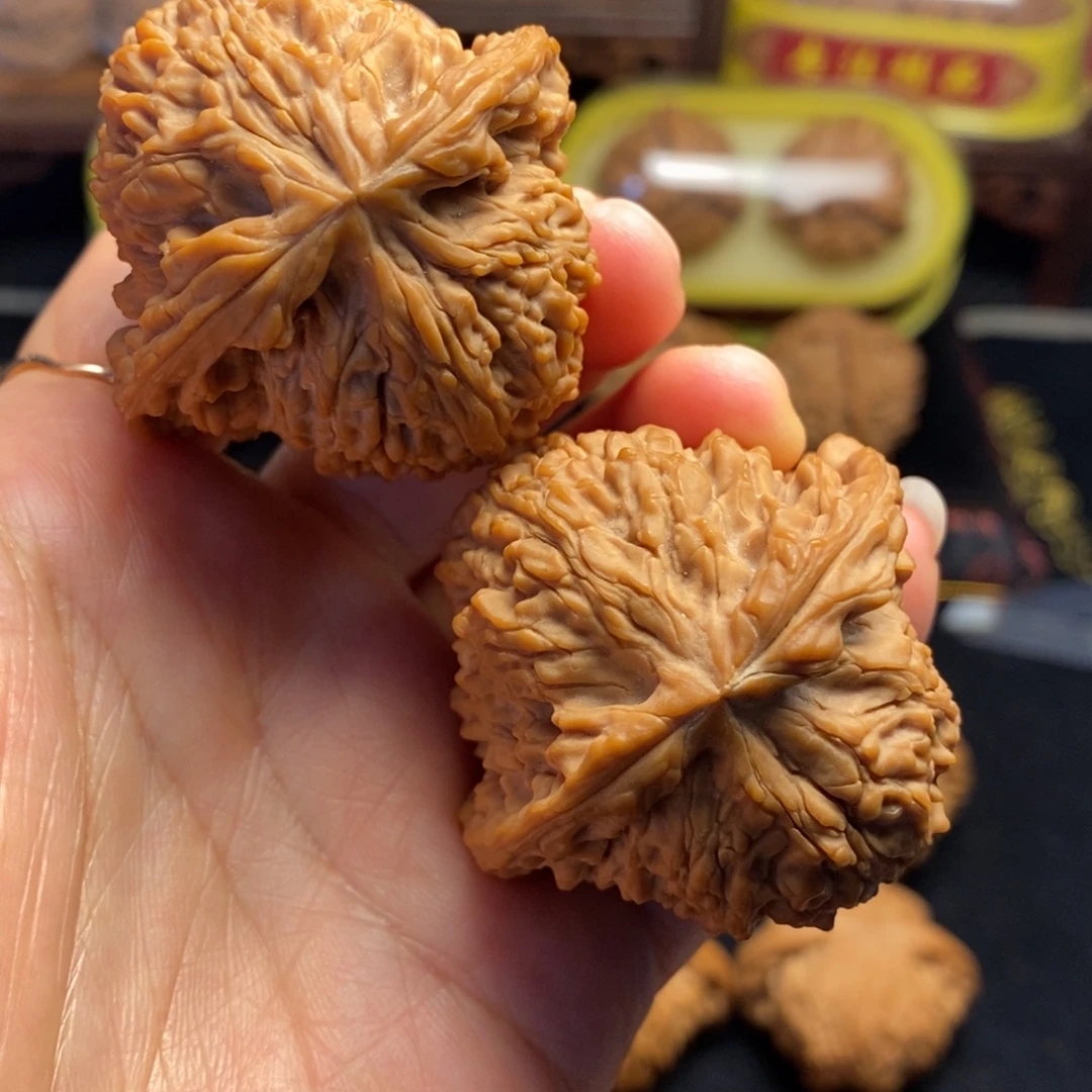 把件桃核全品南疆石45