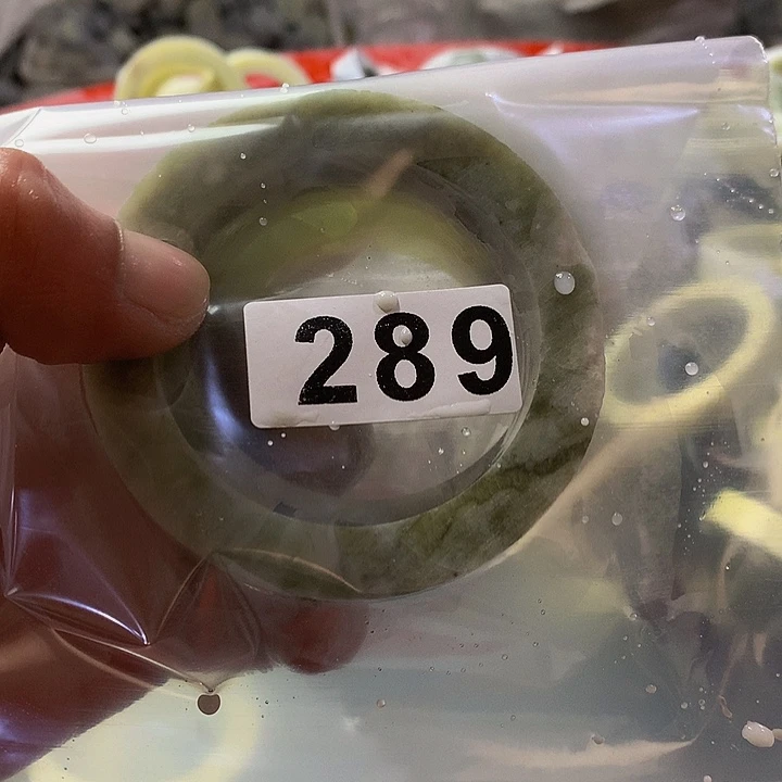 蛇纹石玉原未镶嵌