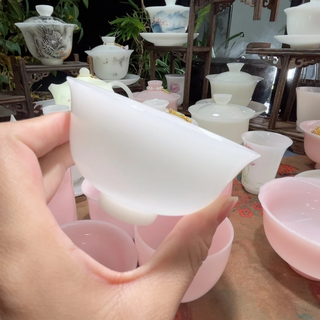 冰晶璞玉釉烧花口杯