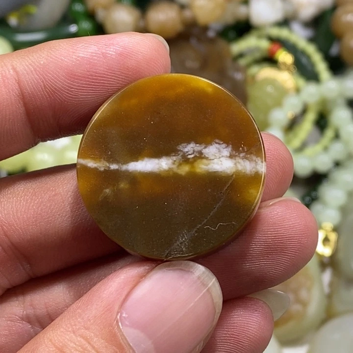 和田玉未镶嵌车挂