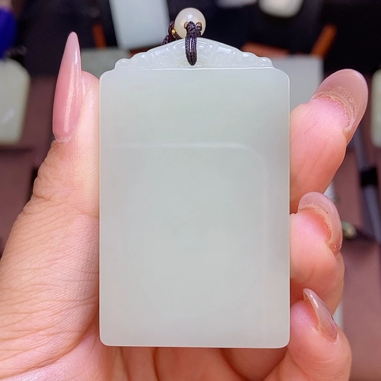 【闪购商品】颈饰未镶嵌和田玉