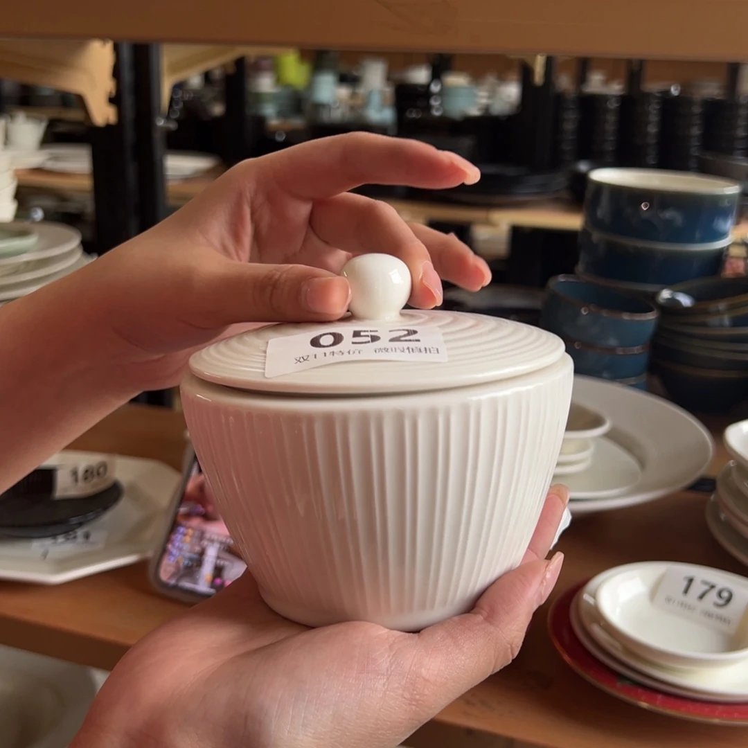 新骨瓷052瑕疵慎拍 暖白 莲花座 带盖炖盅