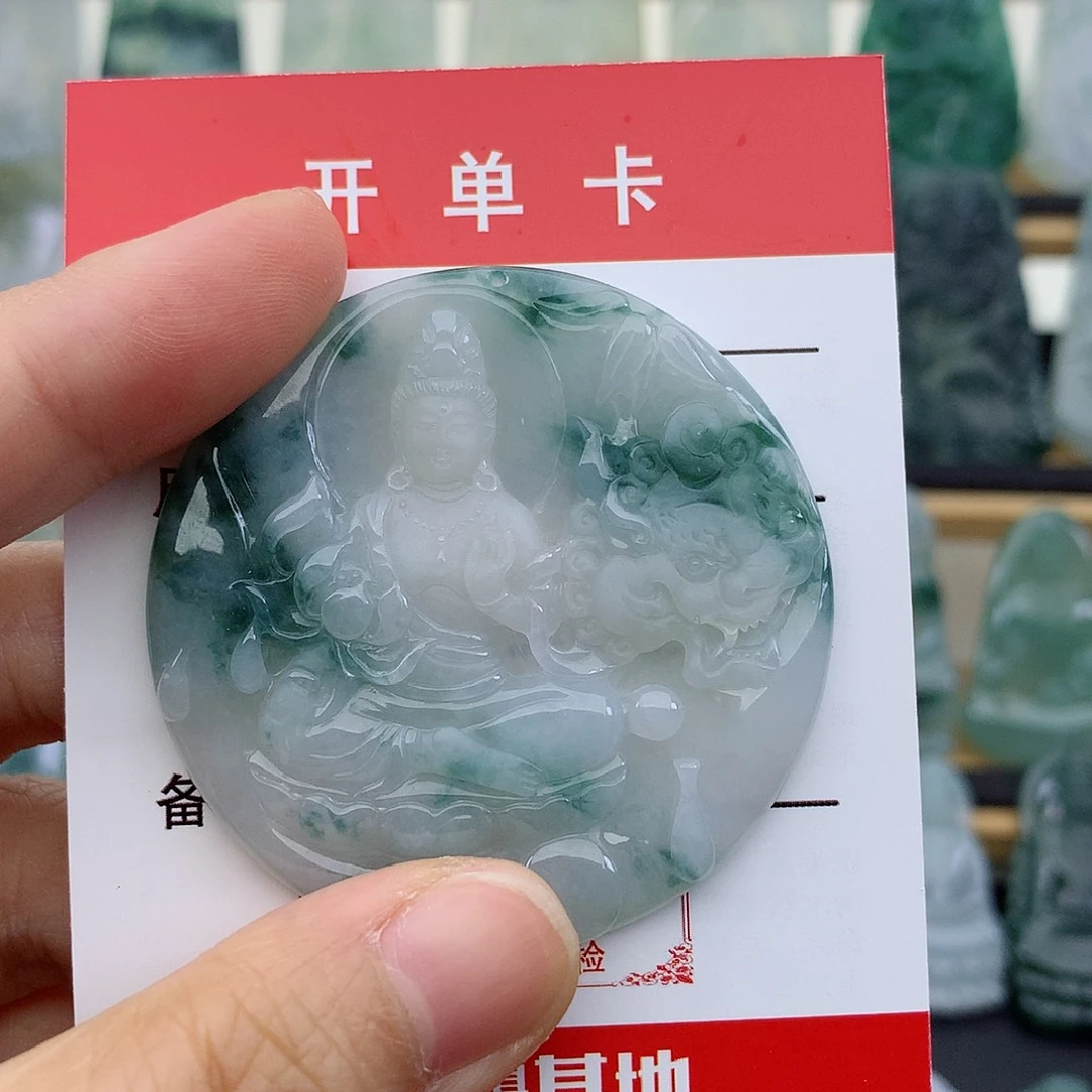 翡翠未镶嵌颈饰文殊