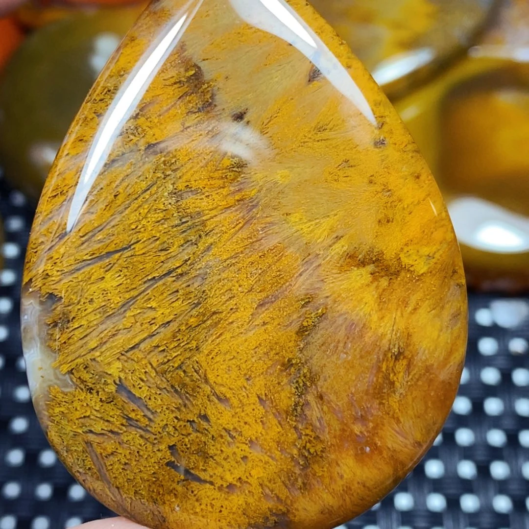 未镶嵌颈饰玛瑙/玉髓阿*