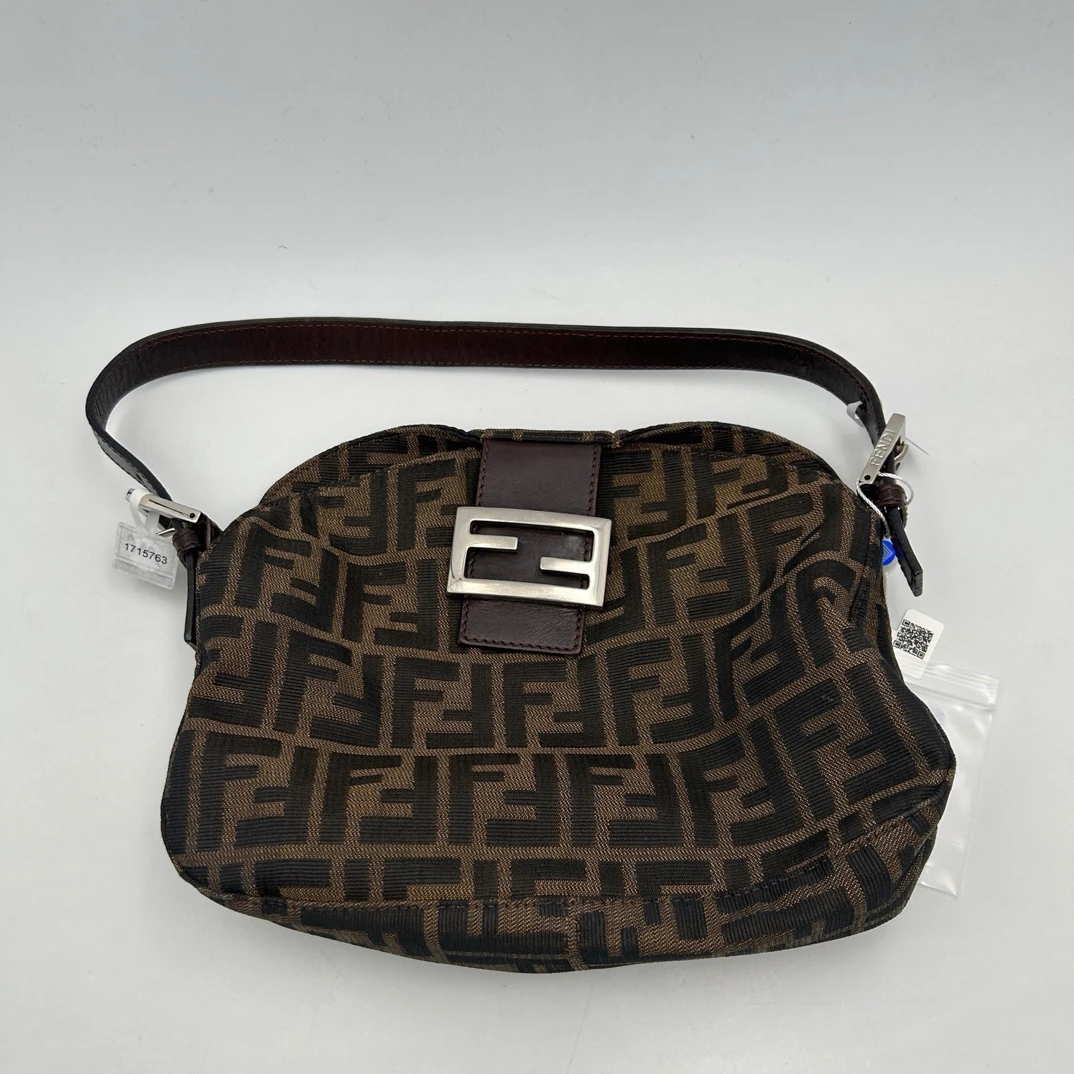95新 FENDI/芬迪 手机包/JW7888