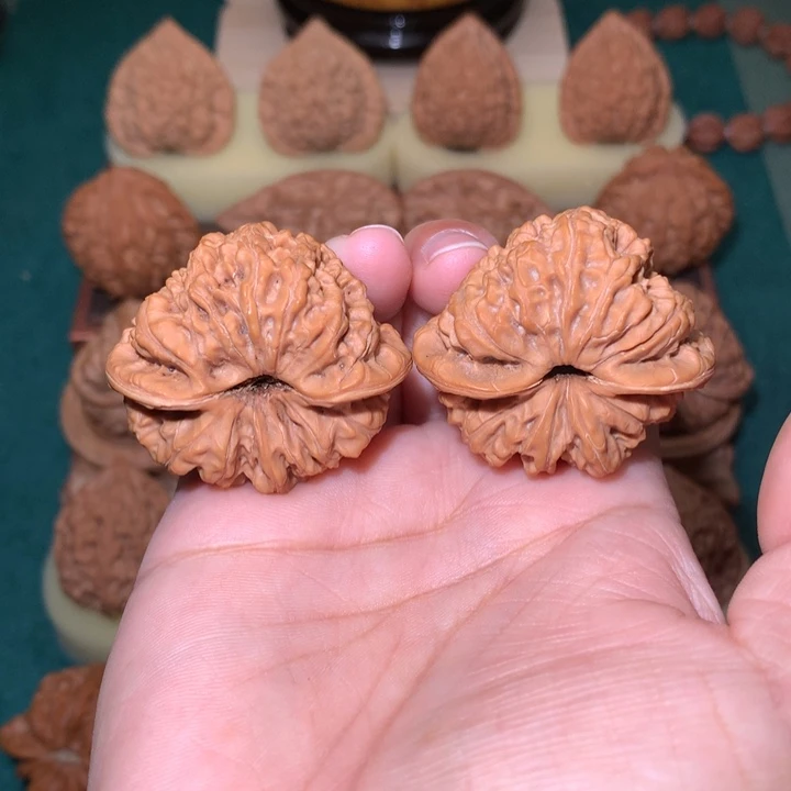 核桃文玩核桃把件龙洞峪