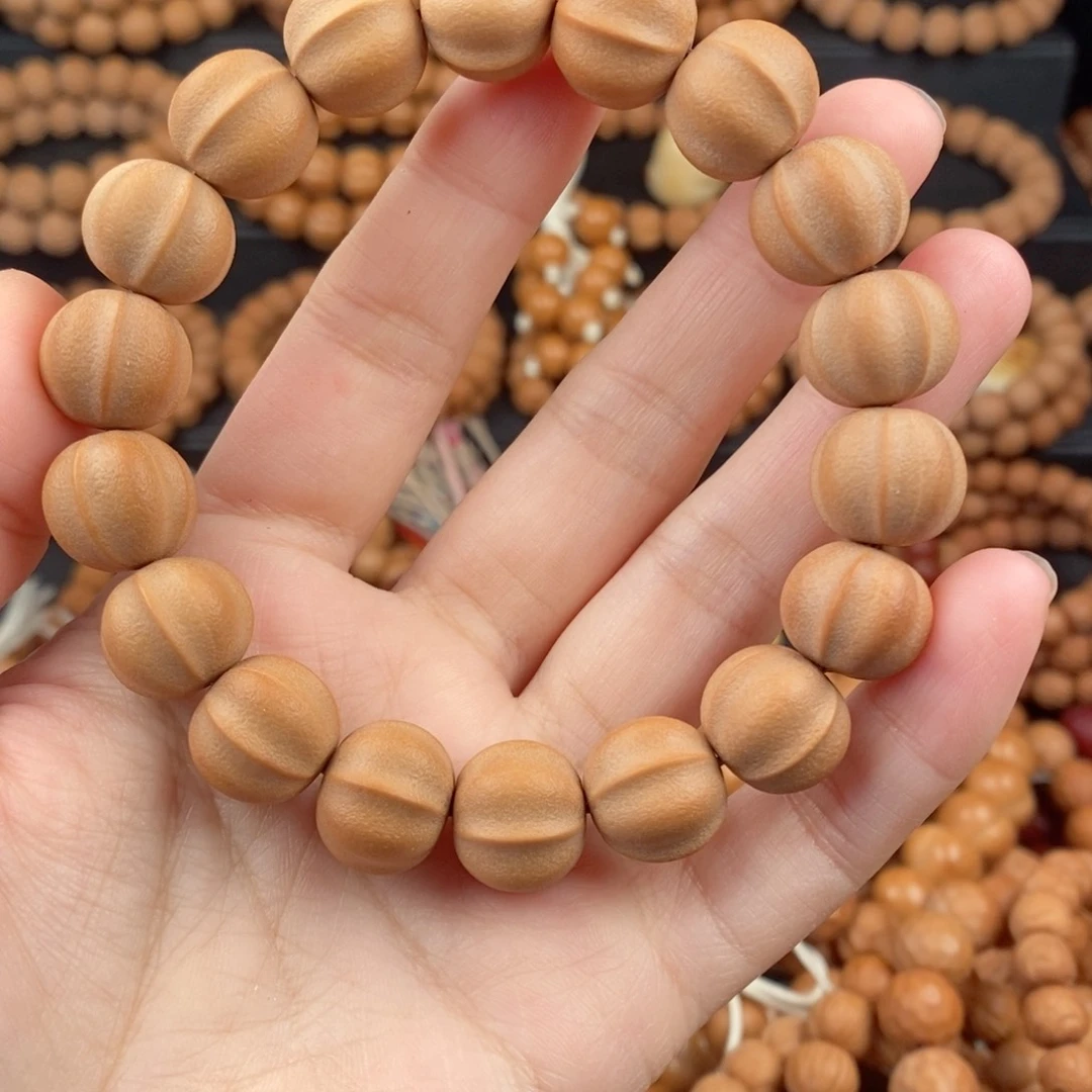 阔***以猴头核桃手串二等鲨鱼