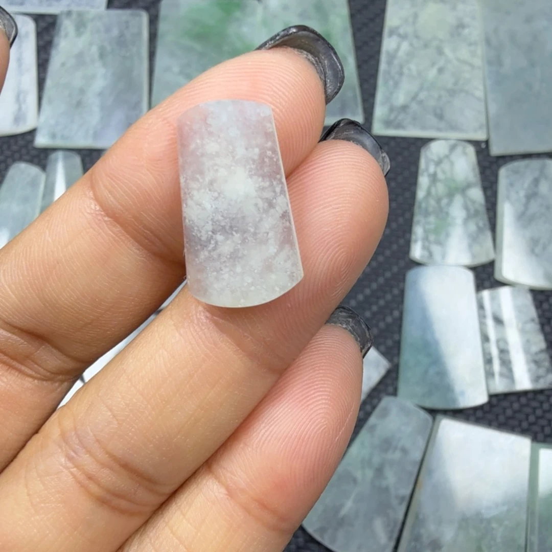 翡翠颈饰未镶嵌天然缅甸a货翡翠