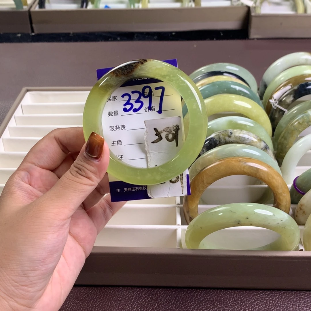 未镶嵌蛇纹石玉手镯3397