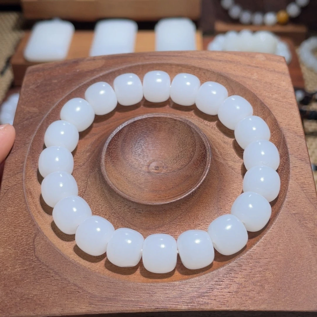 未镶嵌手链和田玉卡11