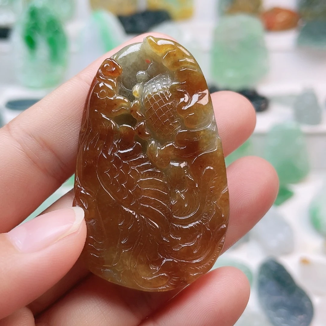 翡翠颈饰未镶嵌凤凰