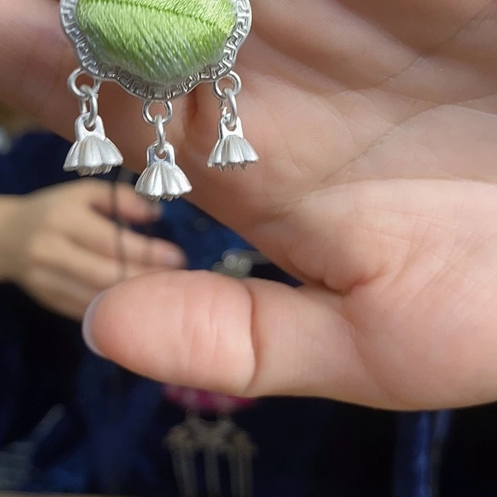 三醋酯纤维项链吊坠