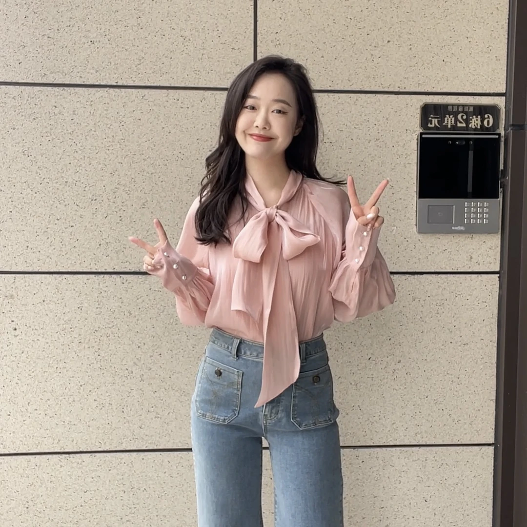 人鱼姬缎面温柔蝴蝶结飘带长袖两件套衬衣