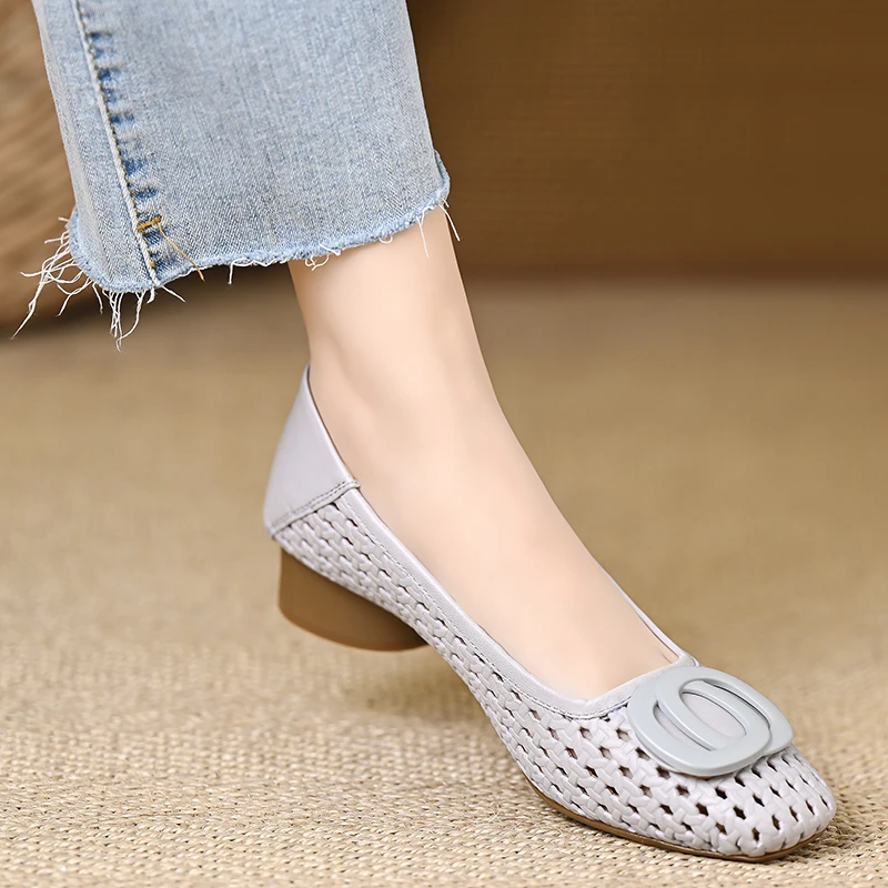 婷婷家软羊皮复古单鞋女透气浅口镂空粗跟透气手工洞洞舒适奶奶鞋