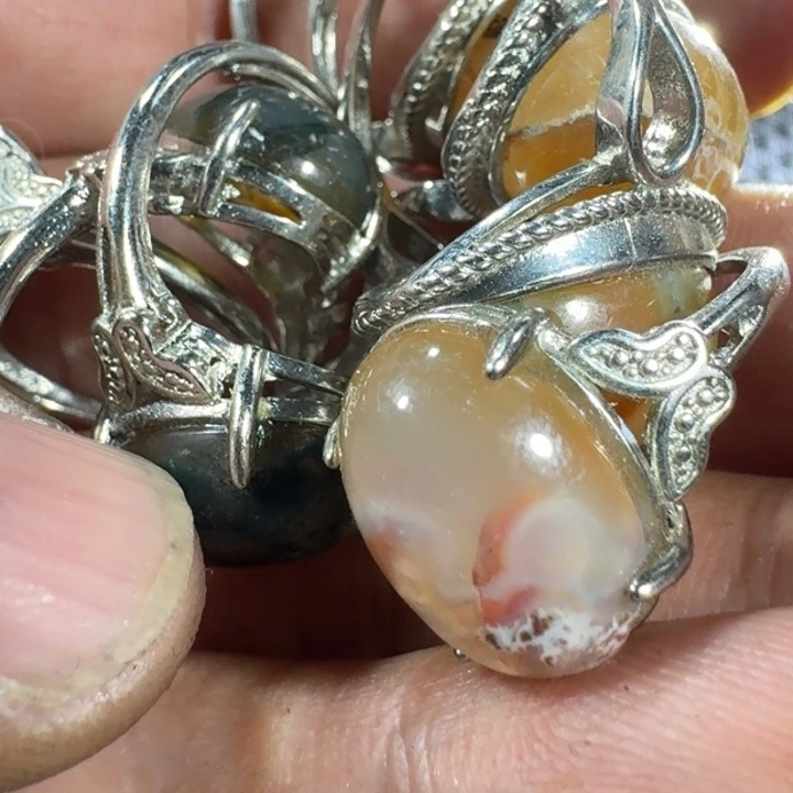 霖***阁玛瑙/玉髓未镶嵌颈饰