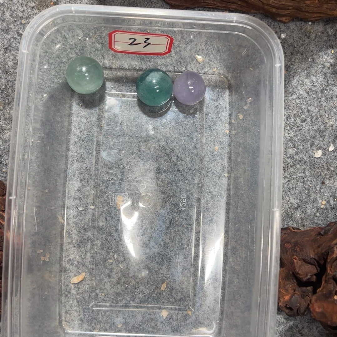 绾***兮水晶未镶嵌珠宝半成品