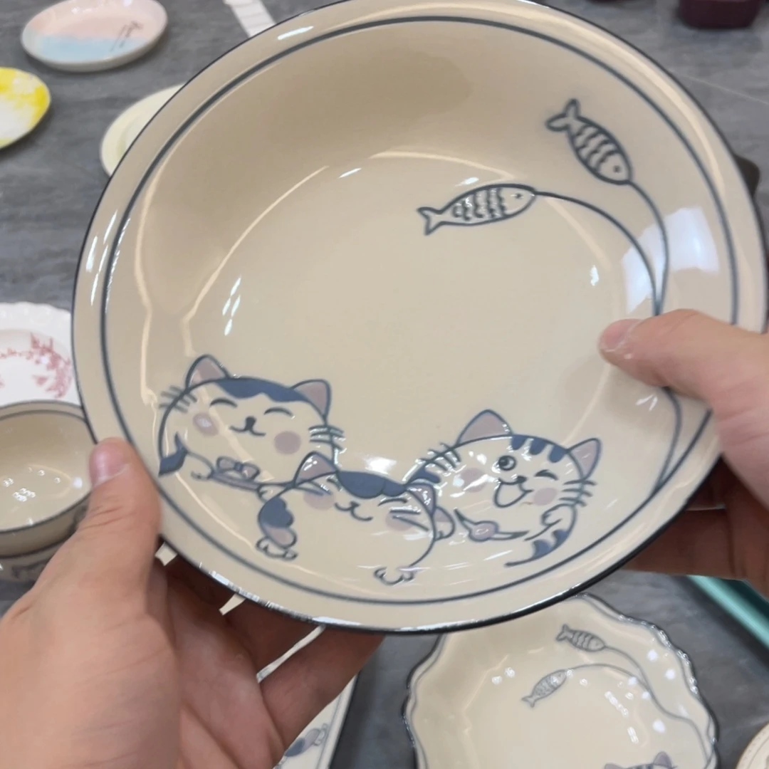 陶瓷微瑕餐具介意勿拍，满18飞！