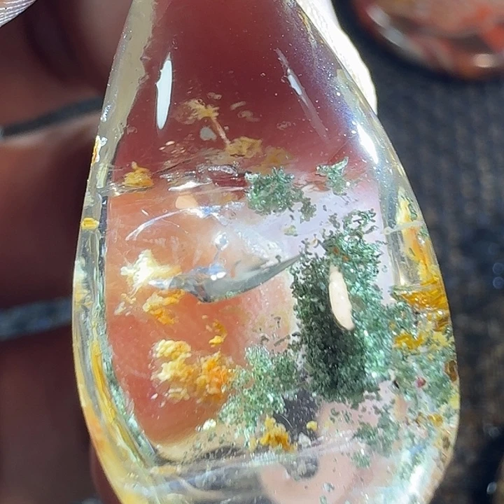 蔚***空吊坠(不含链)未镶嵌水晶