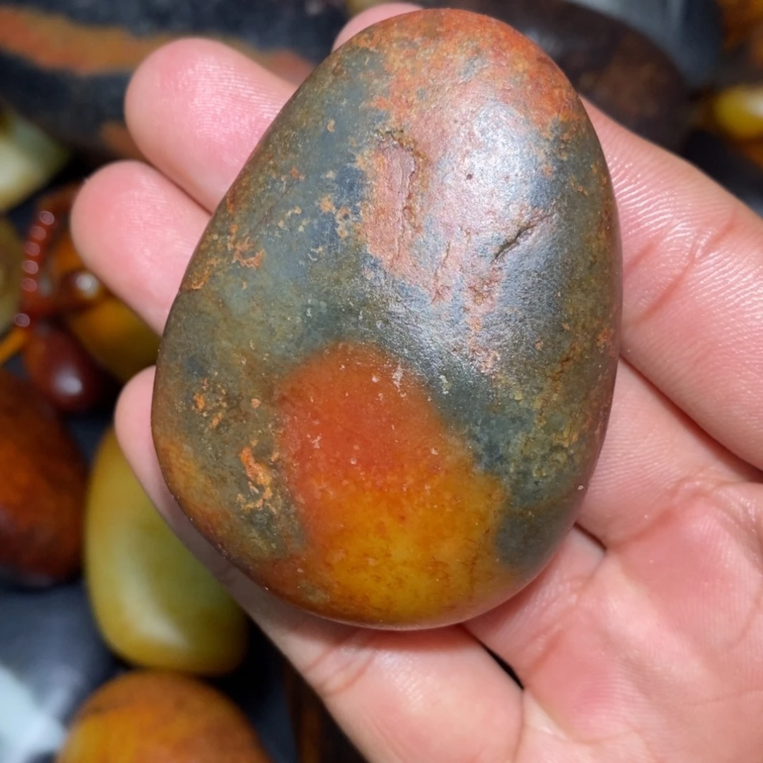 和田玉未镶嵌珠宝奇石