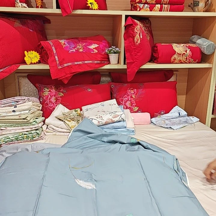 莫代尔纤维全棉被套1.5*2.0捎色，有字