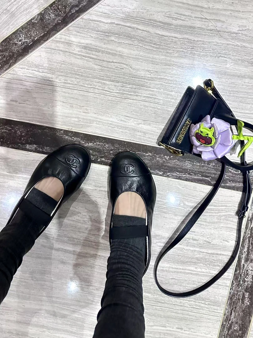 设计师品牌 25春夏时尚袜套