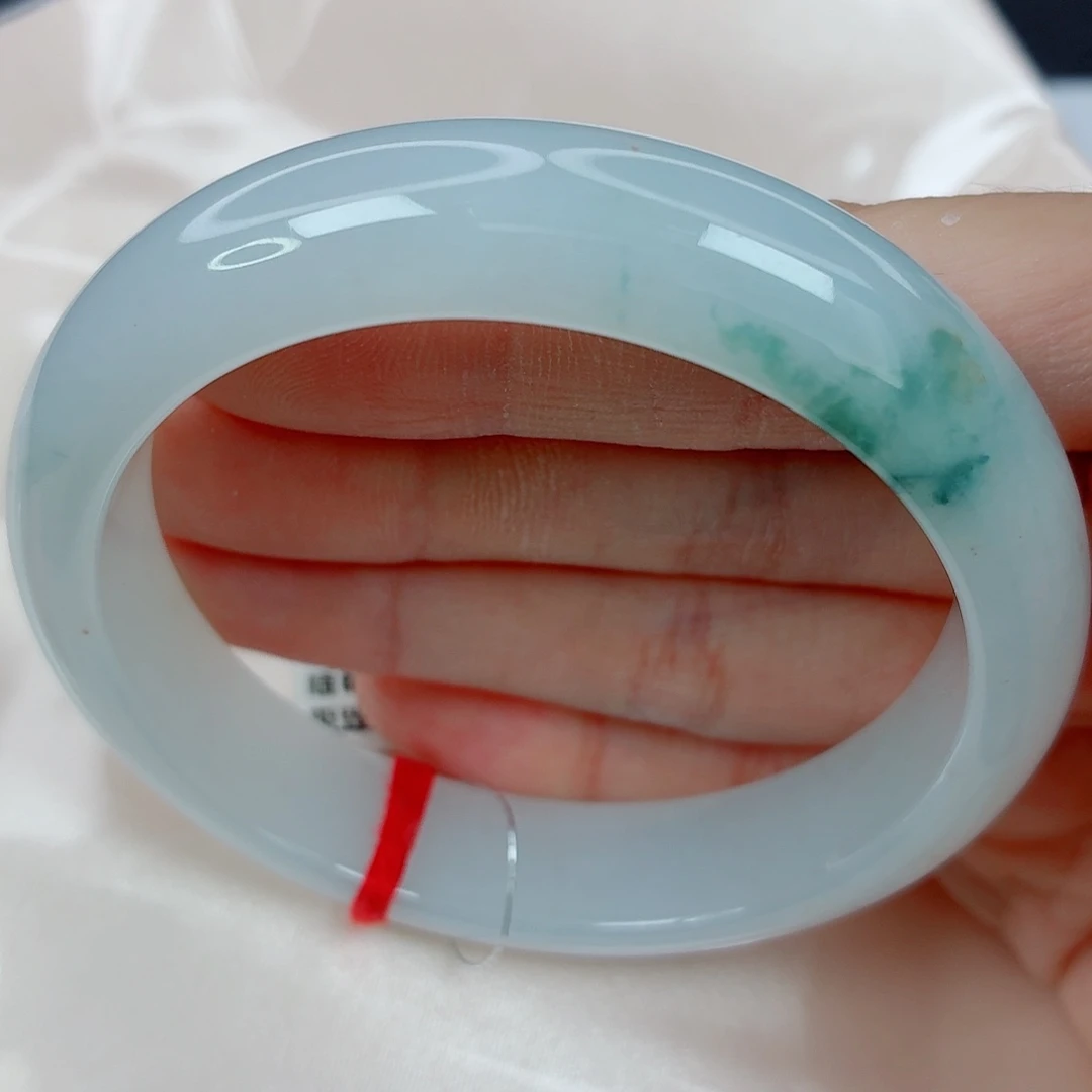 翡翠未镶嵌手镯58.3正圈，冰润白净飘花，版型好，完整，034