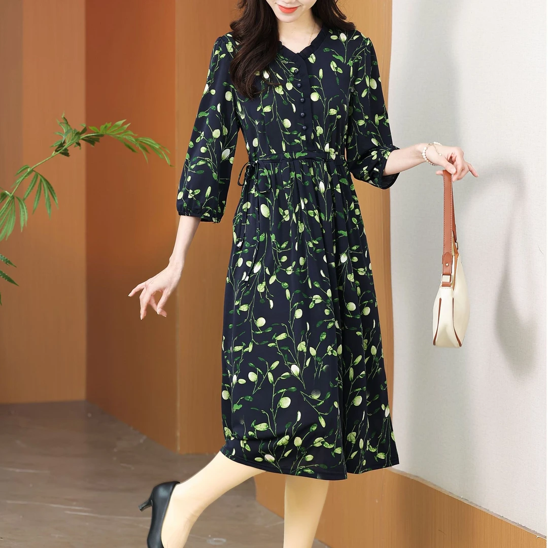 Y1098冰丝弹力蕾丝连衣裙夏季贵妇时尚中袖高弹力绿色碎花连衣裙