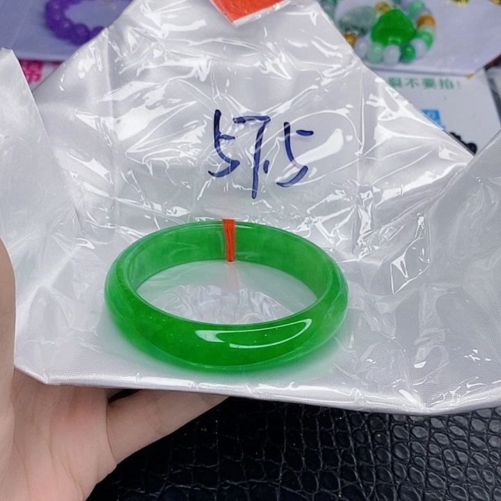 翡翠手镯未镶嵌一图一物实物为准