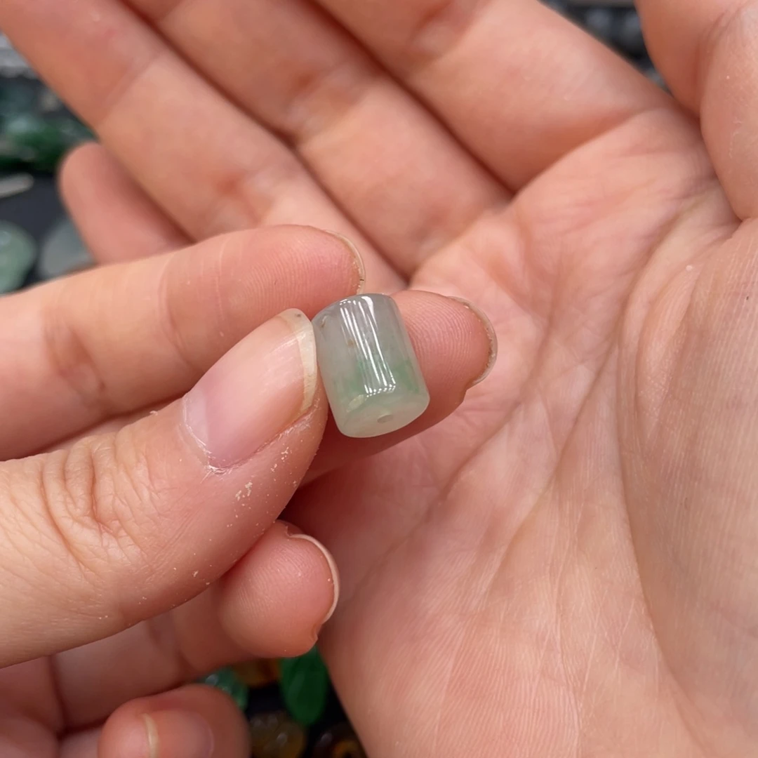 翡翠裸石缅甸翡翠缅甸天然翡翠
