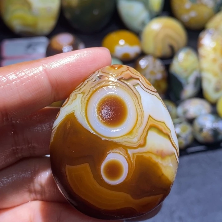 玛瑙/玉髓未镶嵌珠宝半成品38