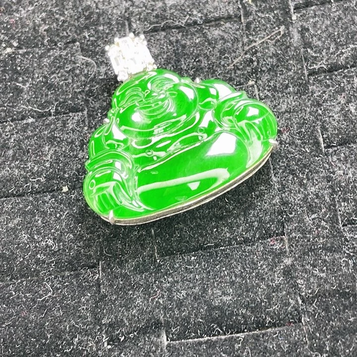 翡翠未镶嵌颈饰91