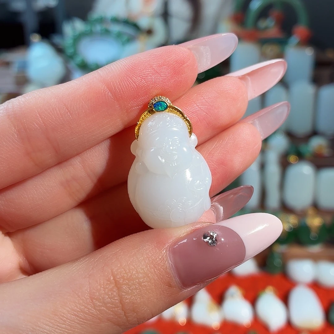 和田玉18K金镶嵌颈饰T