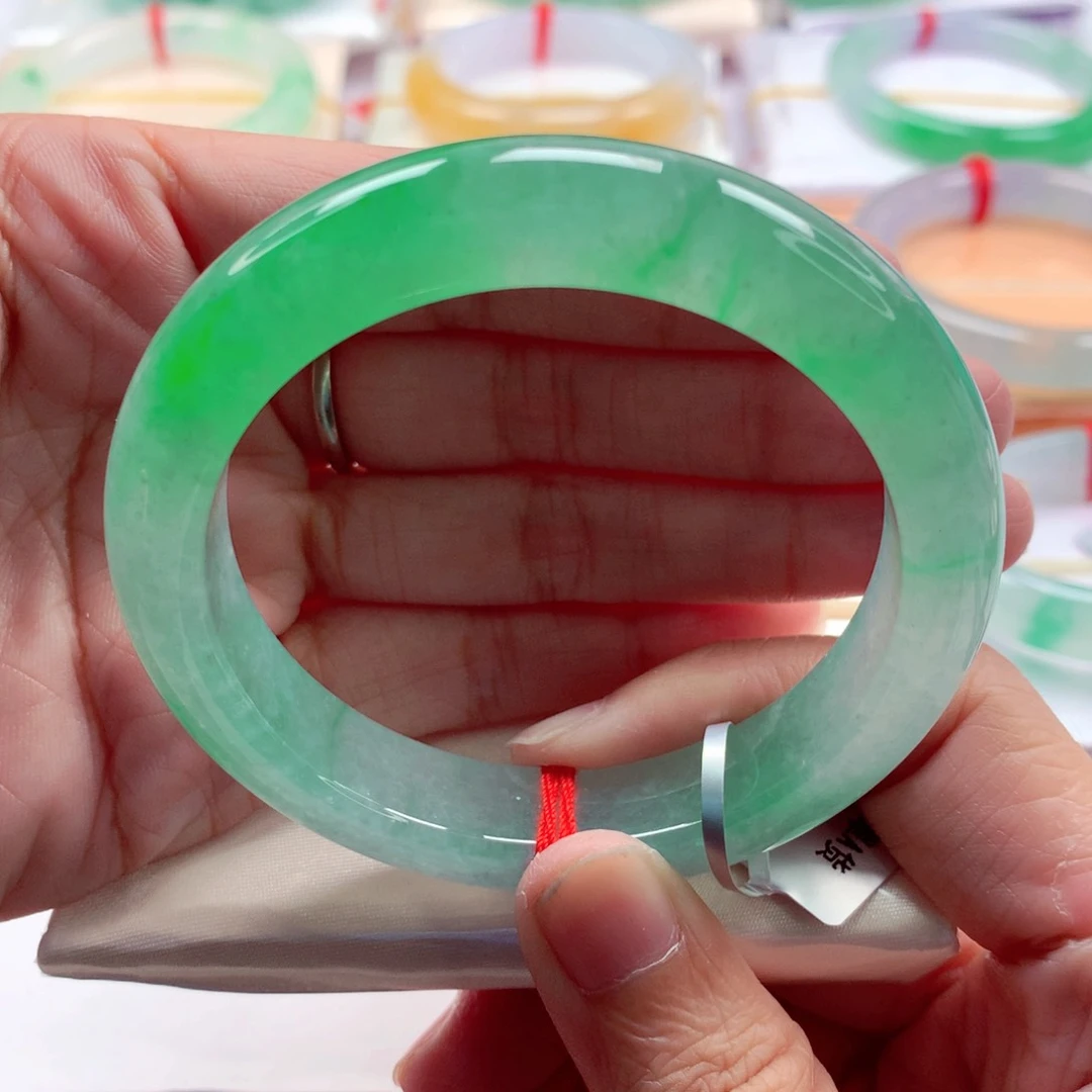 未镶嵌手镯翡翠55.8起光冰阳绿宝藏毕业A