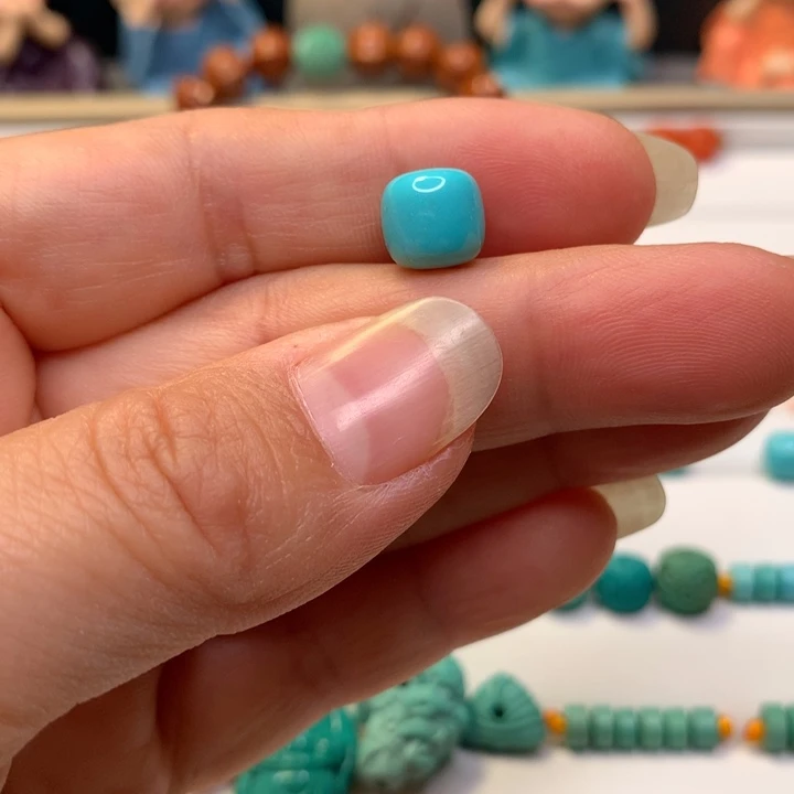 绿松石未镶嵌颈饰