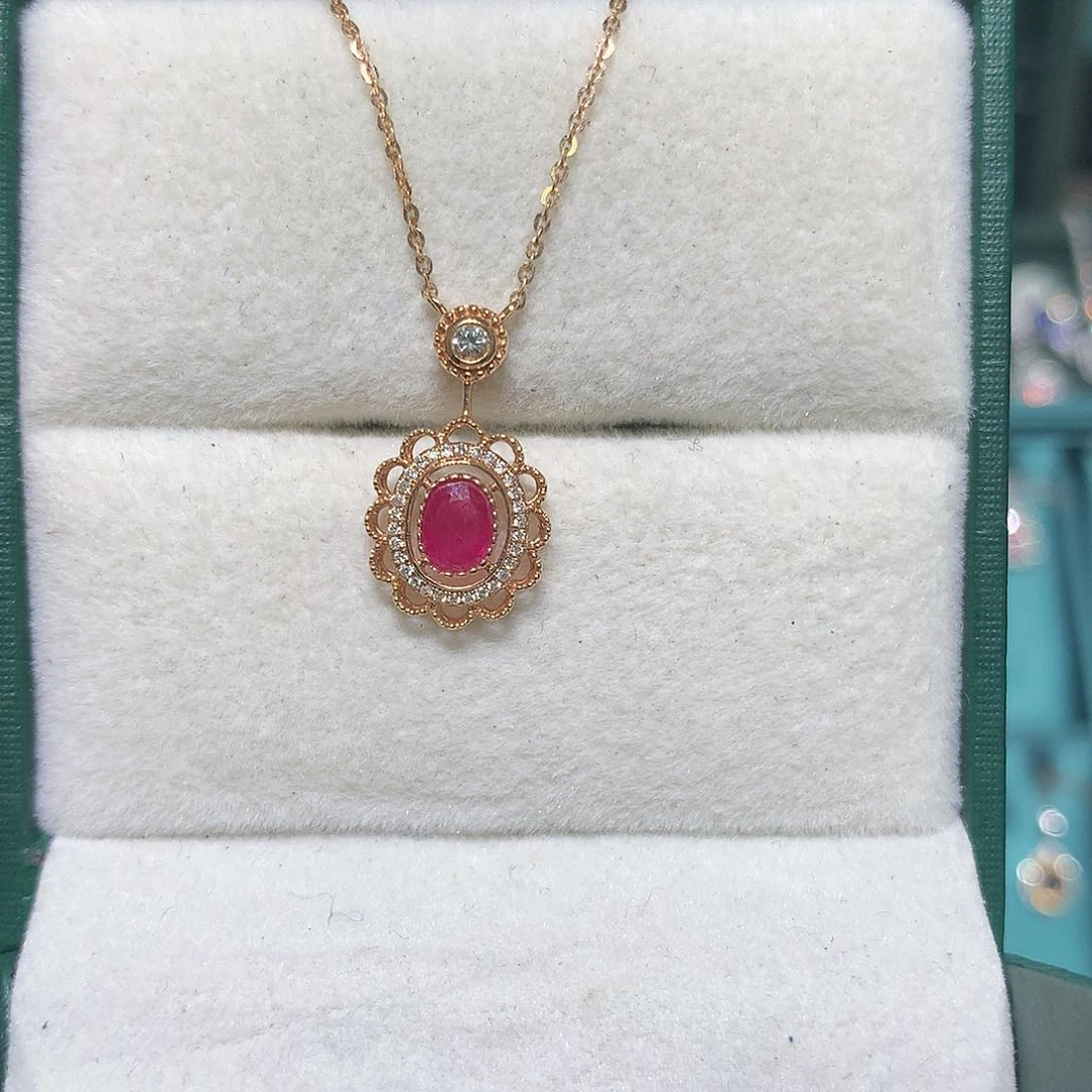 颈饰18K金镶嵌红宝石